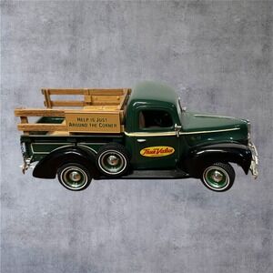True Value 1940 Ford Pickup Truck Die-Cast Bank Green Black No. 15 Excellent
